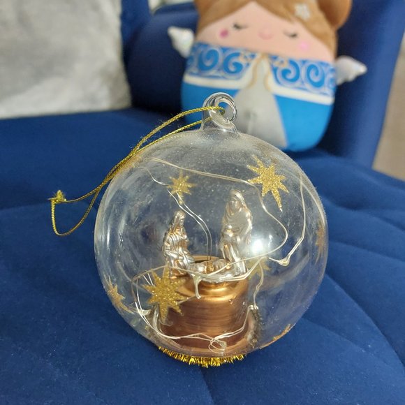 Christmas Nativity Battery Operated Ornament Beautifully Lights Up Holiday Decor - Picture 6 of 6